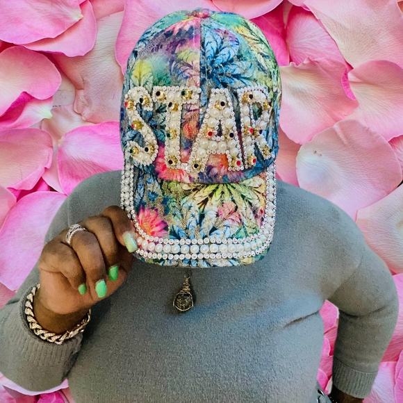 Star Embellished Cap - Picture 2 of 3